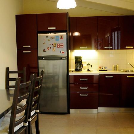 Apartamento Mosaics Aprtm Touching Acropolis Atenas Exterior foto
